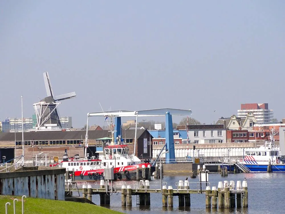 Delfzijl: Zicht op Delfzijl1